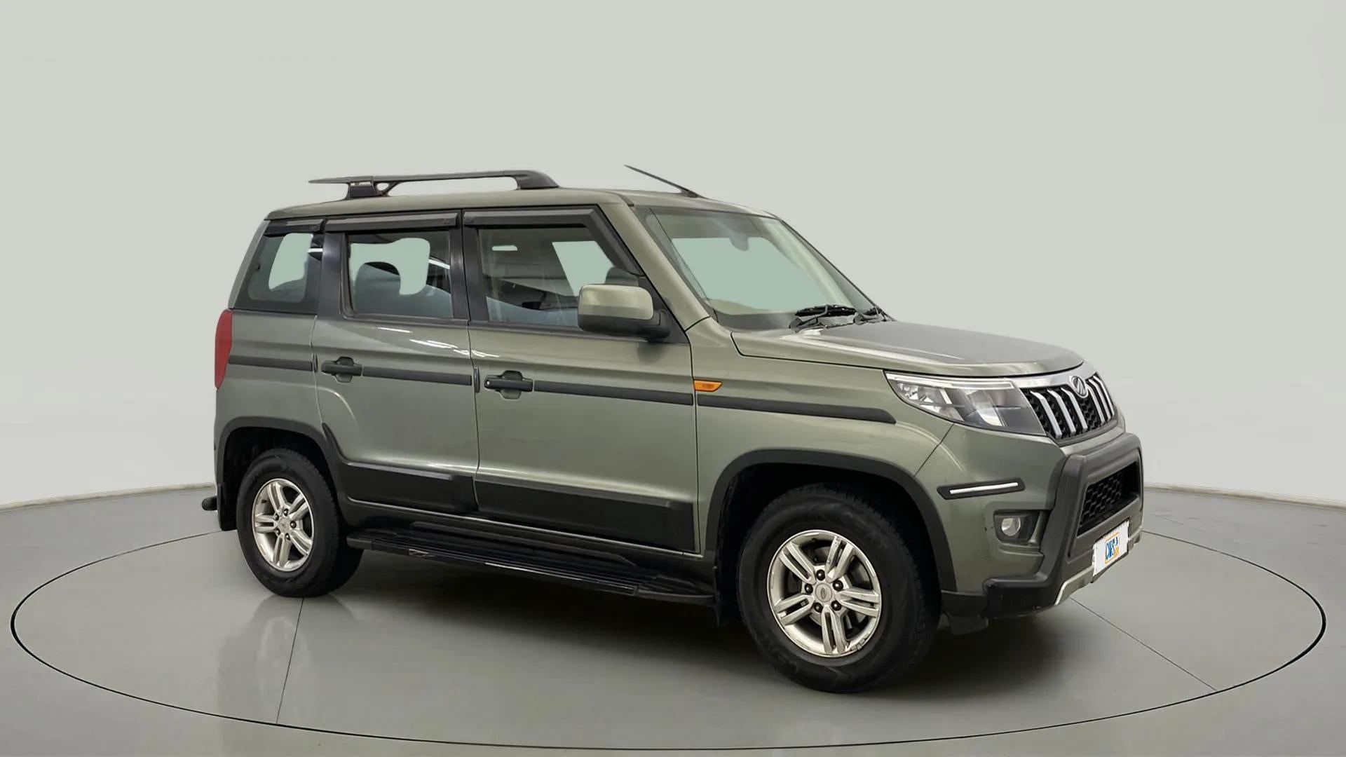 Mahindra BOLERO NEO